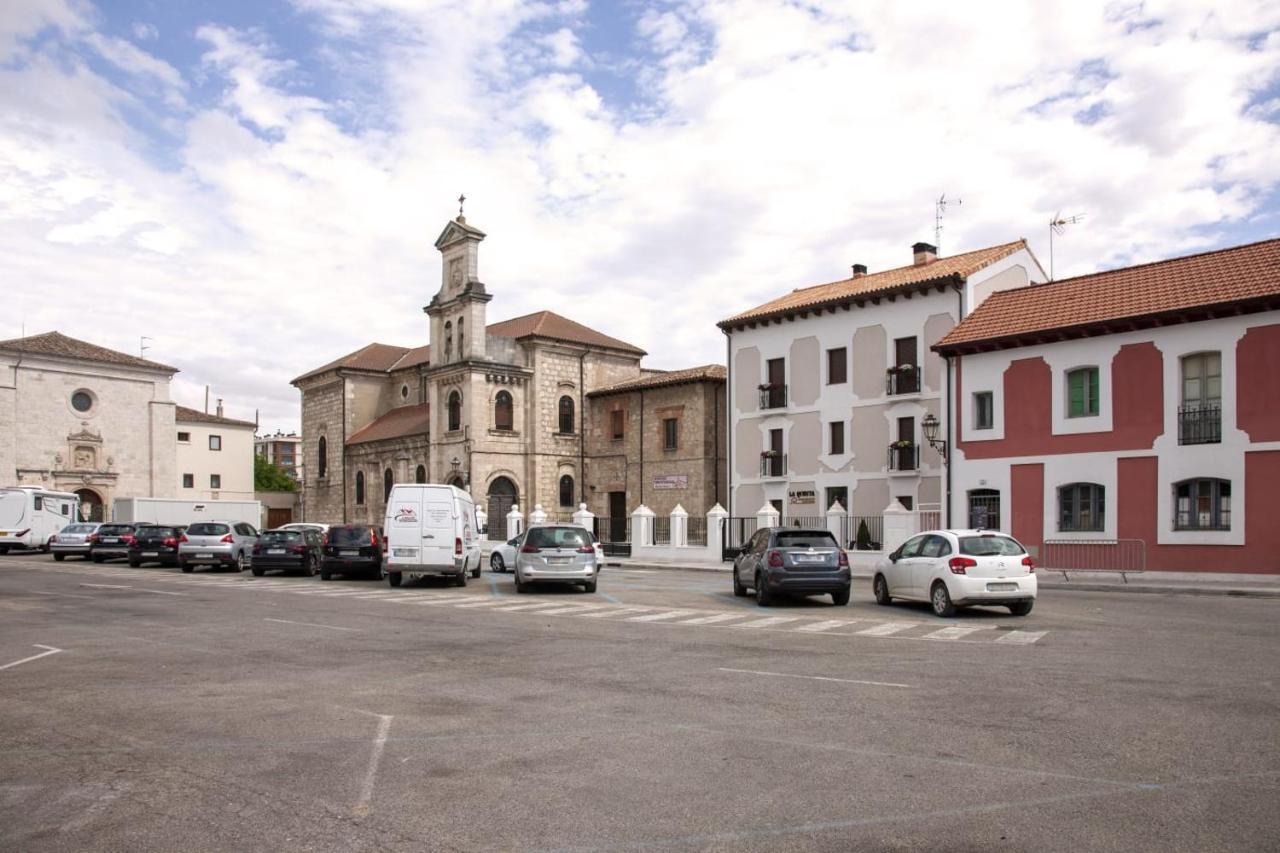 Apartamentos La Quinta Burgos Exterior photo